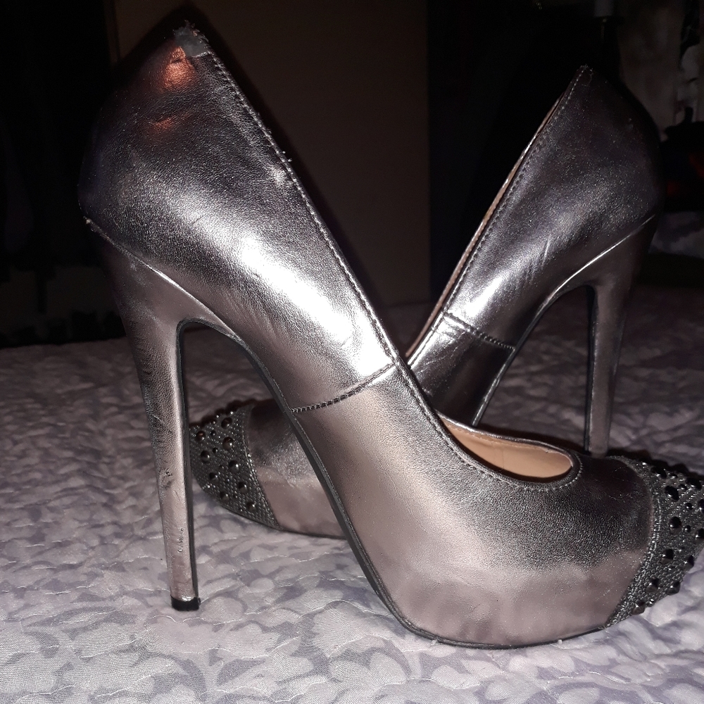 Silver  Pumps